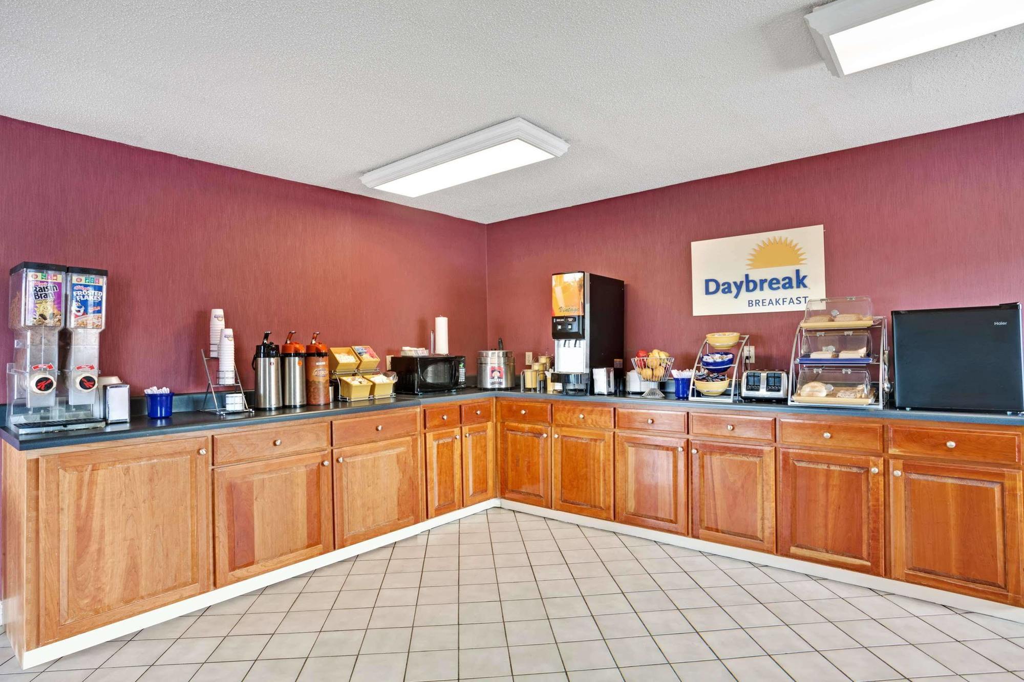 Days Inn By Wyndham Joelton/Нэшвилл Экстерьер фото